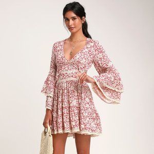 Kristall Berry Red Floral Bell Sleeve Mini Dress